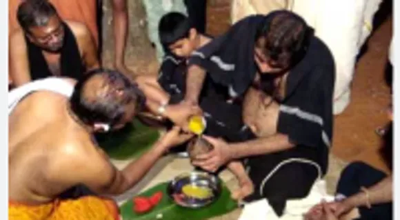 നെയ് തേങ്ങ മാഹാത്മ്യം; നിറക്കേണ്ട വിധം?