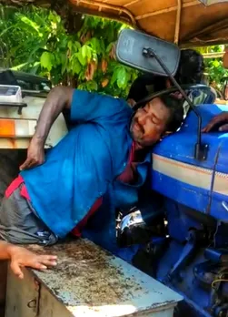 ജാക്ക്ഹാമറിന്റെ ഗിയര്‍ ലിവറിന് ഇടയിൽ  തൊഴിലാളിയുടെ  കൈ കുടുങ്ങി; മണിക്കൂറുകള്‍ നീണ്ട ശ്രമത്തിനൊടുവില്‍ പുറത്തെടുത്തു