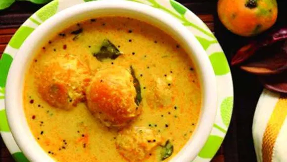 ഊണിന് രുചികരമായ മാമ്പഴ പുളിശ്ശേരി തയാറാക്കാം