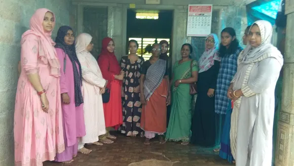 പേരാമ്പ്ര സാംബവകോളനിയിലെ 3 പെൺകുട്ടികളുടെ പഠനം വിമൻ ജസ്റ്റിസ് ഏറ്റെടുത്തു