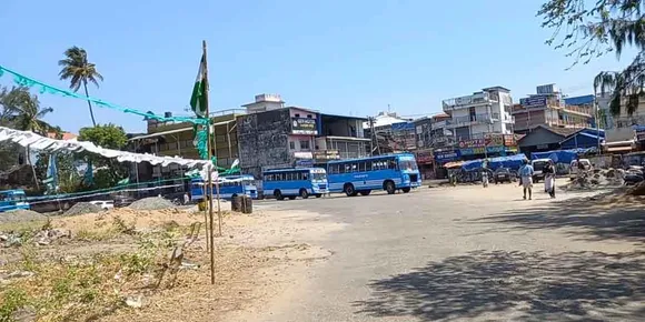 പാലക്കാട് മുനിസിപ്പൽ സ്റ്റാൻഡിൽ നടക്കുന്ന ബസ് ടെർമിനൽ നിർമാണം സാങ്കേതിക അനുമതി ഇല്ലാതെയെന്ന് ആക്ഷേപം