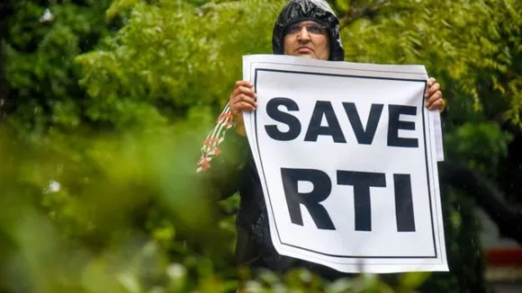 കാതലായ ചോദ്യം ! രാജ്യത്തെ പരമോന്നത നീതിപീഠവും ആർ ടി ഐ പരിധിക്കുള്ളിൽ. എന്നാൽ രാഷ്ട്രീയപാർട്ടികൾ എന്തുകൊണ്ട് വിവരാവകാശനിയമത്തെ എതിർക്കുന്നു ?