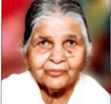 പൊട്ടന്‍കാട്‌ കിഴക്കയില്‍ ഏലിയാമ്മ നിര്യാതയായി