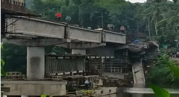 കൂളിമാട് പാലത്തിന്റെ തകർച്ച : ഉദ്യോഗസ്ഥർക്കും കരാർ കമ്പനിക്കും വീഴ‍്‍ചയെന്ന് പൊതുമരാമത്ത് വിജിലൻസ് വിഭാഗം; നിർമാണം നടക്കുമ്പോൾ മേൽനോട്ടം വഹിക്കേണ്ട ഉദ്യോഗസ്ഥർ അവിടെ ഇല്ലാതിരുന്നത് ഗുരുതര വീഴ്ചയാണെന്ന് റിപ്പോർട്ട്