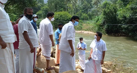 തലനാട് ചാമപ്പാറയിലെ കെടുതികൾ കാണാൻ ജോസ് കെ മാണിയെത്തി