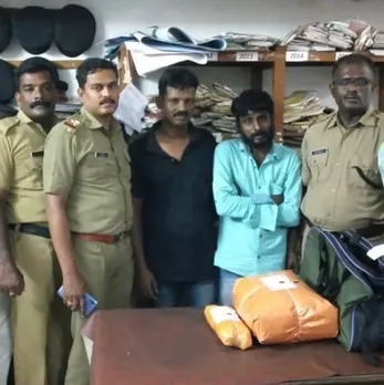 വാളയാറില്‍ കഞ്ചാവുമായി 2 പേര്‍ പിടിയില്‍