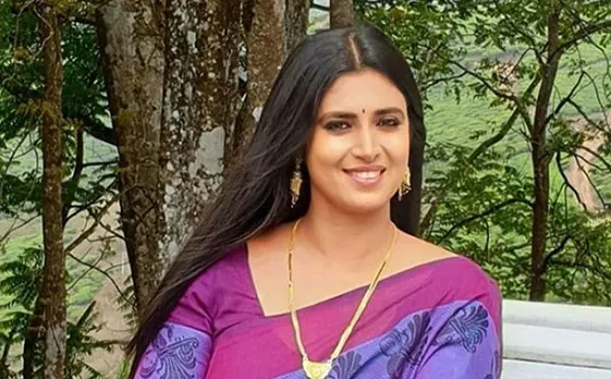 കമൽ സാർ, പിണറായി വിജയന്റെ പോലീസ് ആക്ടിനെ എങ്ങനെ കാണുന്നു? കമല്‍ഹാസനോട് കസ്തൂരി 