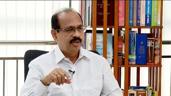 കൊവിഡ് രോഗികളുടെ വോട്ട് രേഖപ്പെടുത്താനായി തെരഞ്ഞെടുപ്പ് ഉദ്യോഗസ്ഥർ വീടുകളിലേക്കെത്തും