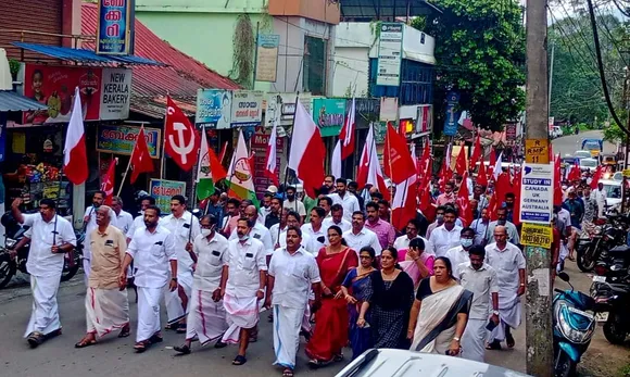 രാമപുരത്ത് പഞ്ചായത്ത്‌ പ്രസിഡന്റിന്റെ വീടിനു നേർക്ക് ആക്രമണം; കുറ്റവാളികളെ പിടികൂടണം, അക്രമം വച്ചു പൊറിപ്പിക്കില്ല; അങ്ങാടിയിൽ തോറ്റതിന് ഷൈനിയോട് വേണ്ട - എൽഡിഎഫ്