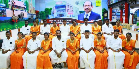 പത്തനാപുരം ഗാന്ധിഭവന്റെ അടൂര്‍ ശാഖാ സ്ഥാപനമായ ഐആര്‍സിഎയില്‍ ഗോത്രവിഭാഗത്തില്‍പ്പെട്ട പത്ത് യുവതികള്‍ സുമംഗലികളായി