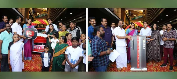 ബോബി ചെമ്മണൂര്‍ ഇന്റര്‍നാഷണല്‍ ജ്വല്ലേഴ്‌സിന്റെ ഓണം-ക്രിസ്മസ് മെഗാ ബംബര്‍ നറുക്കെടുപ്പ് വിജയികള്‍ക്കുള്ള സമ്മാന വിതരണം നടത്തി