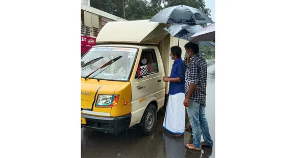 തോരാത്ത മഴയത്തും ട്രിപ്പിൾ ലോക്ക്ഡൗണിലും യുവജനവിര്യം തളരാത്ത പുതുവേലിയിലെ കെസിവൈഎല്‍ യുണിറ്റ്
