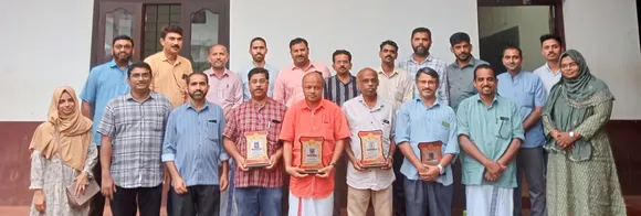 സർവ്വീസിൽ നിന്നും  വിരമിച്ചവർക്ക് കെ.എസ്‌.ഇ.എം മലപ്പുറം ജില്ല കമ്മിറ്റി യാത്രയയപ്പ് നൽകി