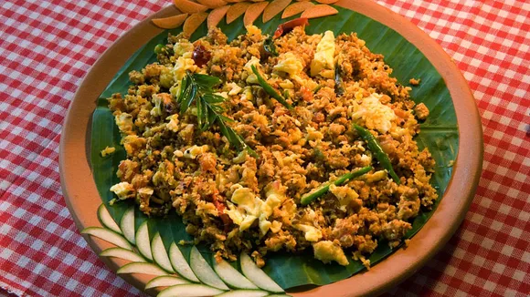 മുരിങ്ങയില മുട്ടതോരന്‍