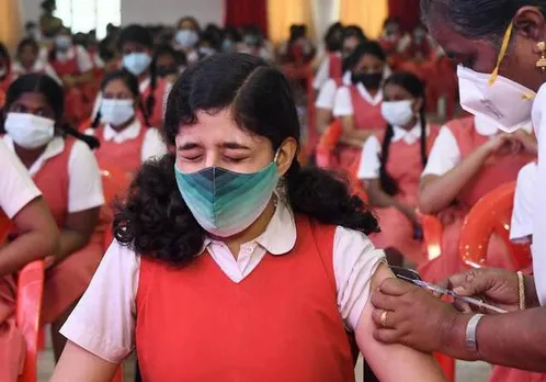 കോവിഡ് കേസുകള്‍ കുറഞ്ഞു; തമിഴ്‌നാട്ടില്‍ ഫെബ്രുവരി ഒന്നുമുതല്‍ സ്‌കൂളുകള്‍ വീണ്ടും തുറന്നുപ്രവര്‍ത്തിക്കും, ഞായറാഴ്ച സമ്പൂര്‍ണ ലോക്ക്ഡൗണ്‍ ഇല്ല