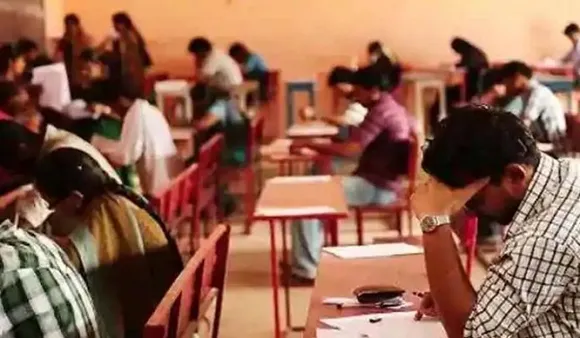 കോവിഡ് വ്യാപനം രൂക്ഷം : തമിഴ്‌നാട്ടില്‍ യൂണിവേഴ്‌സിറ്റി സെമസ്റ്റര്‍ പരീക്ഷകള്‍ മാറ്റിവച്ചു