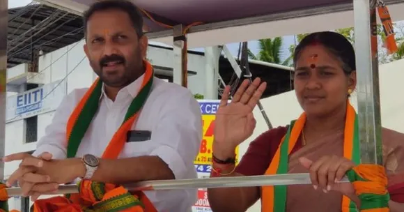 കഴക്കൂട്ടത്ത് യാതൊരു ഭിന്നതയുമില്ല, പാർട്ടി ഒറ്റക്കെട്ട്;  ശോഭ സുരേന്ദ്രന് വോട്ട് തേടി കെ. സുരേന്ദ്രൻ 