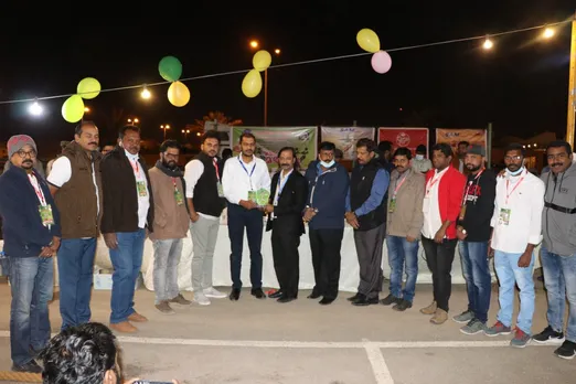 അറേബ്യൻ ഡ്രൈവേഴ്സ് അസോസിയേഷന്റെ നാലാം വാർഷികാഘോഷത്തോടനുബന്ധിച്ച് വടംവലി മത്സരവും, റപ്പായി തീറ്റ മത്സരവും സംഘടിപ്പിച്ചു