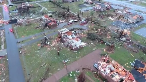 യുഎസ് സംസ്ഥാനമായ ടെന്നസിയില്‍ ചുഴലിക്കാറ്റ്: 22 പേര്‍ മരിച്ചു. നിരവധി കെട്ടിടങ്ങള്‍ തകര്‍ന്നു