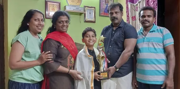 ബാലതാരം സൂര്യകിരണിനെ ഡല്‍ഹി എറണാകുളം കൂട്ടായ്മയുടെ നേതൃത്വത്തിൽ ആദരിച്ചു 