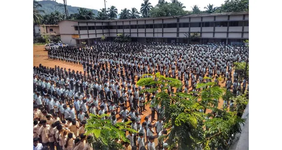 എസ്‌എസ്‌എൽസി, പ്ലസ്‌ ടു പരീക്ഷകളില്‍ ഉന്നത വിജയം നേടിയ വിദ്യാർത്ഥികളെ ആദരിക്കാനായി എടത്തനാട്ടുകര ഗവ. ഓറിയന്‍റല്‍ ഹയർ സെക്കന്ററി സ്കൂളിൾ സംഘടിപ്പിച്ച ഓൺലൈൻ വിജയോൽസവം വി.കെ ശ്രീകണ്ഠൻ എം.പി ഉദ്ഘാടനം ചെയ്തു