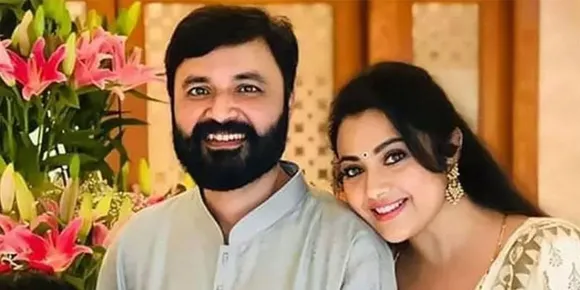 ജീവിതം ഒരു റോളര്‍ കോസ്റ്റര്‍ പോലെയാണ്. ഇപ്പോള്‍, ഈ നിമിഷം ജീവിയ്ക്കുക, ഇന്ന് മാത്രമാണ് നമ്മുടെ കൈയ്യിലുള്ളത്: മീന