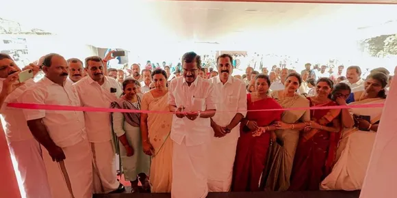 എംപി എത്തുംമുമ്പ് യോഗ ഹാൾ താഴിട്ടു പൂട്ടി - ഭരണങ്ങാനം പഞ്ചായത്ത് സെക്രട്ടറിക്കെതിരെ ഗുരുതര ആരോപണവുമായി എൽഡിഎഫ്