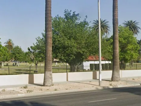 കാലിഫോര്‍ണിയയിലെ സെമിത്തേരിയില്‍ മൂന്ന് മൃതദേഹങ്ങള്‍ കണ്ടെത്തിയതില്‍ ദുരൂഹതയെന്ന് പോലീസ്