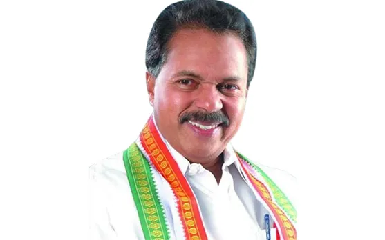 പിടി തോമസിന്റെ അന്ത്യാഭിലാഷം പൂര്‍ത്തികരിക്കാന്‍ കോണ്‍ഗ്രസ് ! പിടിയുടെ ചിതാഭസ്തമം നാളെ അമ്മയുടെ കല്ലറയില്‍ അടക്കം ചെയ്യും. ചടങ്ങുകള്‍  ഉപ്പുതോട് സെന്റ്. ജോസഫ് പള്ളിയില്‍ വൈകിട്ട് നാലിന് ! പ്രതിപക്ഷ നേതാവിന്റെ നേതൃത്വത്തില്‍ നാളെ പാലാരിവട്ടത്തെ വസതിയില്‍ നിന്നും സ്മൃതിയാത്രയായി ചിതാഭസ്മം ഉപ്പുതോട് എത്തിക്കും