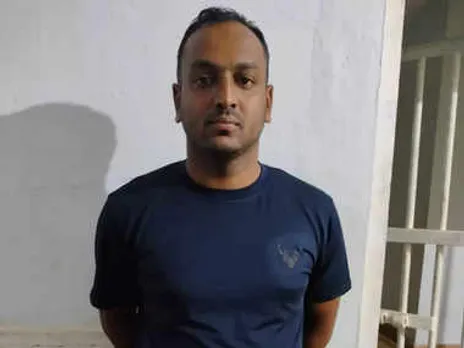 മോഷ്ടിച്ച ബുള്ളറ്റിന് വ്യാജ നമ്പര്‍ പ്ലേറ്റ്; യുവാവ്  പിടിയില്‍