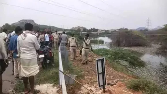 പെൺകുഞ്ഞിന് കുടുംബത്തിലെ ആരുമായും മുഖസാദൃശ്യമില്ല: രണ്ടുമാസം പ്രായമുള്ള കുഞ്ഞിന്റെ മുഖത്ത് പിതാവ് പാസ്റ്റർ ഒട്ടിച്ച് വെള്ളത്തിൽ മുക്കിക്കൊന്നു