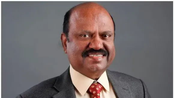 ദീർഘകാലം വീട്ടിൽ ജോലിക്കാരിയായിരുന്ന അംബികയെത്തേടി ബംഗാൾ ഗവർണർ ആനന്ദബോസ് എത്തി. ഗവർണർ തന്റെ വീട്ടിലെത്തിയപ്പോൾ കരച്ചിൽ അടക്കാനാവാതെ അംബിക. തലസ്ഥാനത്തെ ബംഗാളി തൊഴിലാളി ക്യാമ്പുകളിലെത്തി സുഖവിവരം തിരക്കി ഗവർണർ. തൊഴിലാളികൾക്ക് ആയിരം രൂപ വീതം സമ്മാനവും നൽകി. ജനകീയ ഗവർണർ എന്ന ലേബലിൽ മമതയുടെയും മോഡിയുടെയും പ്രിയപ്പെട്ടവനായ ആനന്ദബോസ്