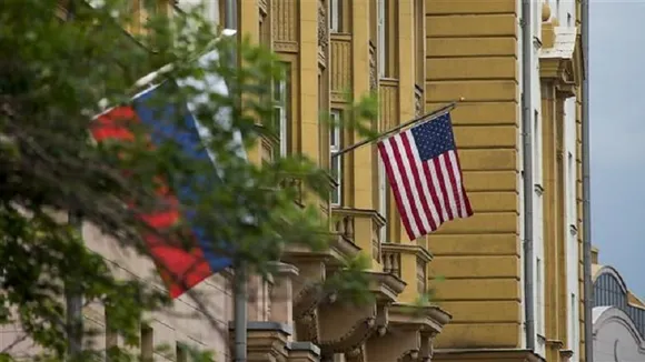 റഷ്യന്‍ നയതന്ത്ര ഉദ്യോഗസ്ഥര്‍ക്ക് യു എസ് വിസ മനഃപ്പൂര്‍വ്വം വൈകിപ്പിച്ചതായി ആരോപണം