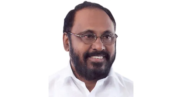 ചെറിയാന്‍ ഫിലിപ്പിന് കോണ്‍ഗ്രസ് അംഗത്വം നല്‍കി ; റോള്‍ മോഡലാക്കണമെന്ന് കെ സുധാകരന്‍