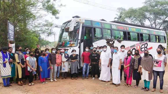 ലോക് ഡൗണിൽ മംഗലാപുരത്ത് കുടുങ്ങിയ മത്സ്യത്തൊഴിലാളികളെയും വിദ്യാർത്ഥികളെയും നാട്ടിലെത്തിച്ച് യൂത്ത് കോൺഗ്രസ്
