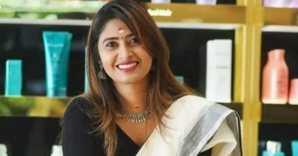 വായില്‍ നിന്ന് സ്ലിപ്പ് ആയ ഒരു വാക്കു വച്ചിട്ടാണ് അവര്‍ കേസെടുത്തിരിക്കുന്നത്, അത് വച്ച് തീവ്രവാദിയാക്കാനാണ് ബിജെപി ശ്രമിക്കുന്നത്; ലക്ഷദ്വീപിനെ കാര്‍ന്ന് തിന്നാനാണ് ബിജെപിയുടെ ഉദേശമെങ്കില്‍ താണ്ഡവമാടാനാണ് തീരുമാനമെന്ന് ഐഷ സുല്‍ത്താന