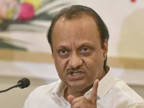 മഹാരാഷ്ട്രയിൽ വൻ രാഷ്ട്രീയ അട്ടിമറി: എന്‍സിപി പിളര്‍ത്തി അജിത് പവാർ 29 എംഎൽഎമാരുമായി രാജ്ഭവനിലെത്തി, ഉപമുഖ്യമന്ത്രിയായി ഉടൻ സത്യപ്രതിജ്ഞ ചെയ്യും