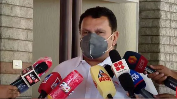 ബിജെപി യോഗം ചേർന്നിട്ട് എന്ത് മല മറിക്കാനാണ്;  വോട്ട് വില്‍ക്കുന്ന ജോലി അല്ലേ, ഇപ്പോള്‍ ഇലക്ഷനില്ലല്ലോ;  വീരവാദം മുഴക്കാതെ സുരേന്ദ്രൻ ചോദ്യം ചെയ്യലിന് ഹാജരായി സത്യം തെളിയിക്കൂ; കെ മുരളീധരൻ
