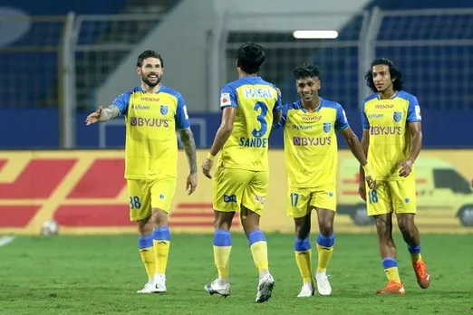 റഫറിയിങ് പിഴവുകള്‍:കേരള ബ്ലാസ്‌റ്റേഴ്‌സ് എഫ്‌സി എഐഎഫ്എഫിന് പരാതി നല്‍കി; നേരിയ പ്ലേ ഓഫ് സാധ്യതകള്‍ നിലനിര്‍ത്താന്‍ ബ്ലാസ്റ്റേഴ്‌സിന് ഇന്ന് മുംബൈയെ തോല്‍പ്പിക്കണം 