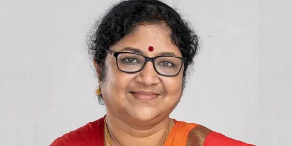 വധുവിന്റെ അമ്മ പ്രതിയാണെന്ന് കരുതി വിവാഹത്തിൽ പങ്കെടുക്കാതിരിക്കാൻ കഴിയില്ല; വരൻ തന്‍റെ വിദ്യാർഥി; 20 വര്‍ഷമായി ആ കുടുംബത്തെ അറിയാം-കരുവന്നൂർ കേസ് പ്രതിയുടെ മകളുടെ വിവാഹത്തിൽ പങ്കെടുത്ത സംഭവത്തില്‍ വിശദീകരണവുമായി മന്ത്രി ആർ ബിന്ദു