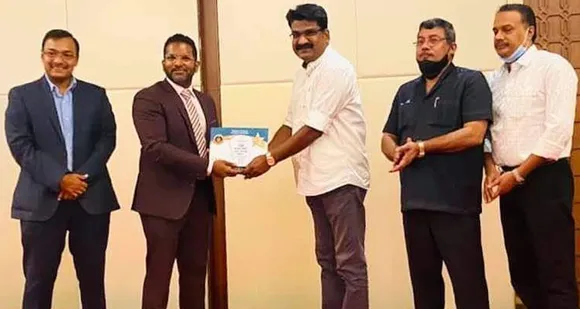 കോവിഡ് പ്രതിരോധത്തിൽ അഭിനന്ദനാർഹമായ പ്രവർത്തനം നടത്തിയ കെഎംസിസി ദുബായ് ഘടകത്തിന്   ദുബായ് ഗവൺമെന്‍റെ ആദരം