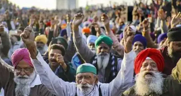 കര്‍ഷകരുടെ സമരം രാഷ്ട്രീയ മാനം ആര്‍ജിക്കുമ്പോള്‍ യുപി തെരഞ്ഞെടുപ്പില്‍ എന്തും സംഭവിക്കാം ? പണ്ടു രാജ്യം ഭരിച്ച പാര്‍ട്ടിയാണെന്നു മേനിപറഞ്ഞ് പഴയകാല പ്രതാപത്തില്‍ കോണ്‍ഗ്രസ് അഭിരമിക്കുമ്പോള്‍ ഇന്ന്  ബിജെപിക്കെതിരെ നില്‍ക്കാന്‍ ശക്തി നേടിയത്  ഇന്ത്യയിലെ കര്‍ഷകര്‍ മാത്രം. കര്‍ഷകരുടെ നിലപാട് പുതിയൊരു രാഷ്ട്രീയ മാനം ആര്‍ജിക്കുമ്പോള്‍ - മുഖപ്രസംഗത്തില്‍ ജേക്കബ് ജോര്‍ജ്