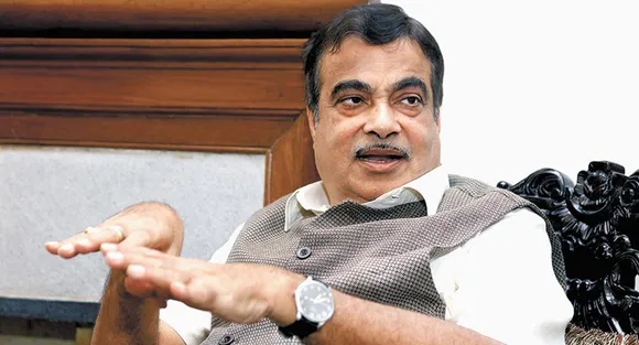 ചില ഉദ്യോഗസ്ഥര്‍ക്ക് ഭാര്യയേക്കാള്‍ പ്രിയം ഫയലുകള്‍: ഗഡ്കരി