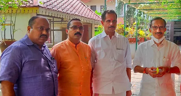 കോഴിക്കോട് നോർത്ത് മണ്ഡലം എൻഡിഎ സ്ഥാനാർത്ഥി എംടി രമേശ് വെള്ളയിൽ, ചെലവൂർ, കാരപ്പറമ്പ് ഏരിയകളിൽ സമ്പർക്കം നടത്തി