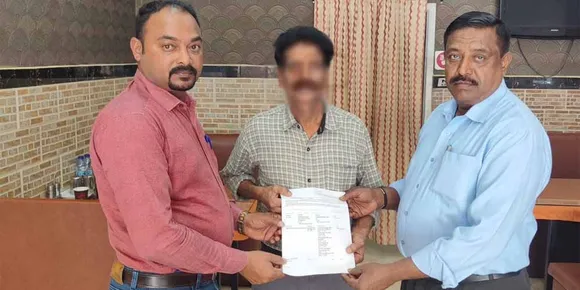 സഹോദരന്‍റെ അപകടമരണത്തെ തുടര്‍ന്ന് വിഷമത്തിലായ അനുജന് കൊല്ലം പ്രവാസി അസോസിയേഷന്‍റെ കൈത്താങ്ങ്‌