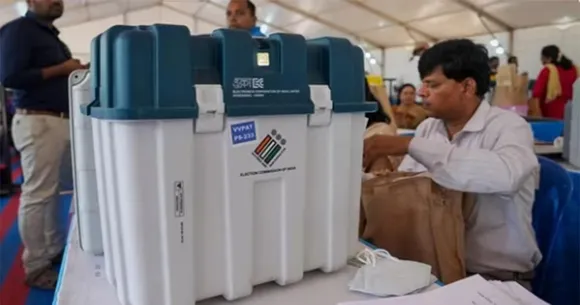 പോളിംഗ് കർശന സുരക്ഷയിൽ, എക്സിറ്റ് പോൾ ഫലങ്ങൾ വൈകീട്ടോടെ; കർണാടക ഇന്ന് വിധിയെഴുതും