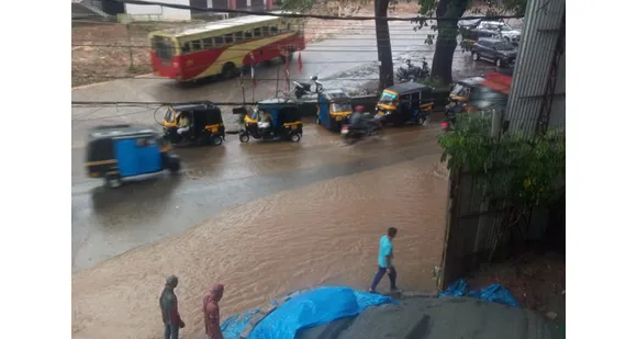 പാലാ പട്ടണത്തിലെ റോഡുകളില്‍ കുണ്ടും കുഴികളും; പൊതു ഗതാഗതം ദുരിതത്തിൽ ! - പാലാ പൗരവകാശ സംരക്ഷണ സമിതി