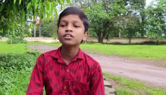 ആകാശമായവളെ പാടി മിലന്‍ ഇനി സിനിയിലേക്ക് ! കൊടകര മറ്റത്തൂരിലെ എട്ടാം ക്ലാസുകാരന്‍ മിലന് അവസരമരുക്കുന്നത് സംവീധായകന്‍ പ്രജേഷ് സെന്‍. സാമൂഹ്യമാധ്യമങ്ങളിലെ താരം ഇപ്പോള്‍ മിലന്‍ തന്നെ ! ദിവസങ്ങള്‍ക്കുള്ളില്‍ മിലന്റെ പാട്ടു കേള്‍ക്കുകയും ഷെയര്‍ ചെയ്യുകയും ചെയ്തത് ലക്ഷങ്ങള്‍ !