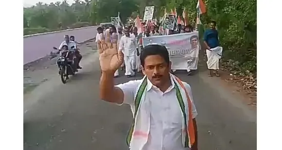 ചിറ്റൂർ ഐക്യജനാധിപത്യ മുന്നണി സ്ഥാനാർത്ഥി സുമേഷ് അച്യുതൻ്റെ പദയാത്രയിൽ സഹകരിച്ച് നല്ലേപ്പിള്ളിയിലെ ജനങ്ങൾ