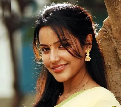 കൂടെ അഭിനയിക്കുന്ന താരങ്ങൾ മരിക്കുന്നു. പ്രിയ സഹതാരങ്ങൾക്ക് ലക്ഷണക്കേടെന്ന് വിമര്‍ശകന്‍